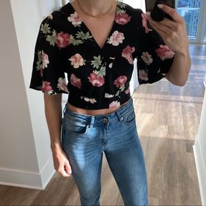 Black Floral Open Back Crop Tshirt